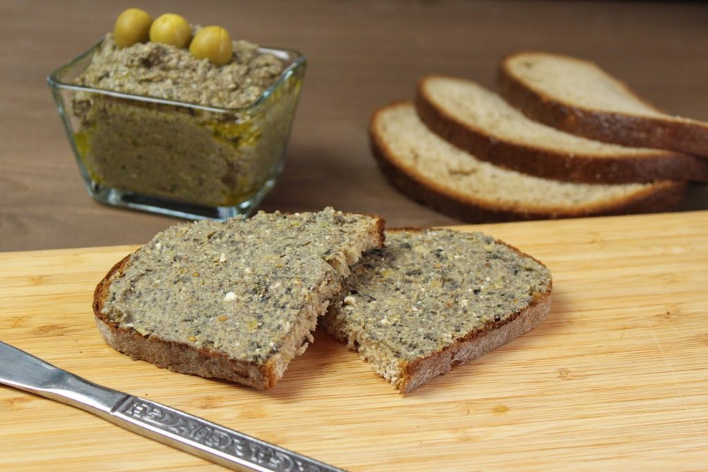 brotaufrisch selber machen, rezepte für brotaufstrich, oliven brotaufstrich, dips selber machen, dips, dip rezept, rezept, rezepte, selber machen, rezepte mit oliven