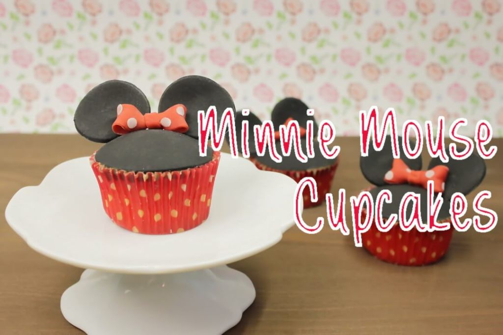 Minnie Mouse Cupcakes backen & dekorieren