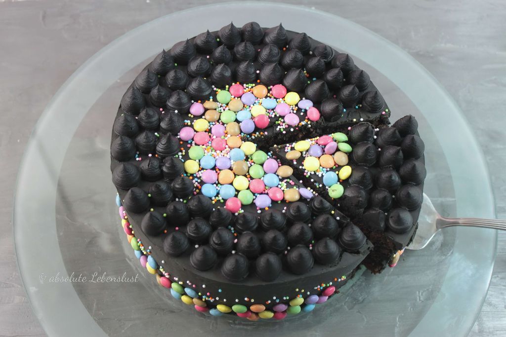 Smarties Torte Backen Schwarze Torte Ohne Fondant Selber Machen Absolute Lebenslust