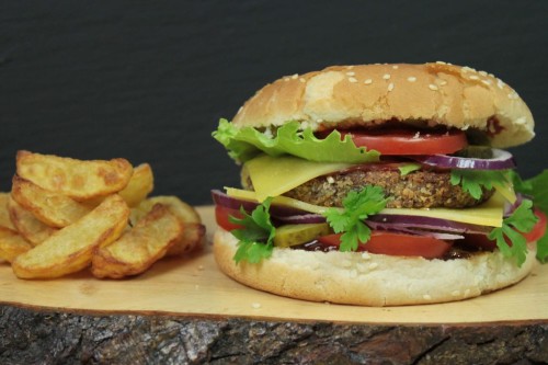 Vegetarischer Burger mit Buchweizen Patties – Veggie Burger selber ...