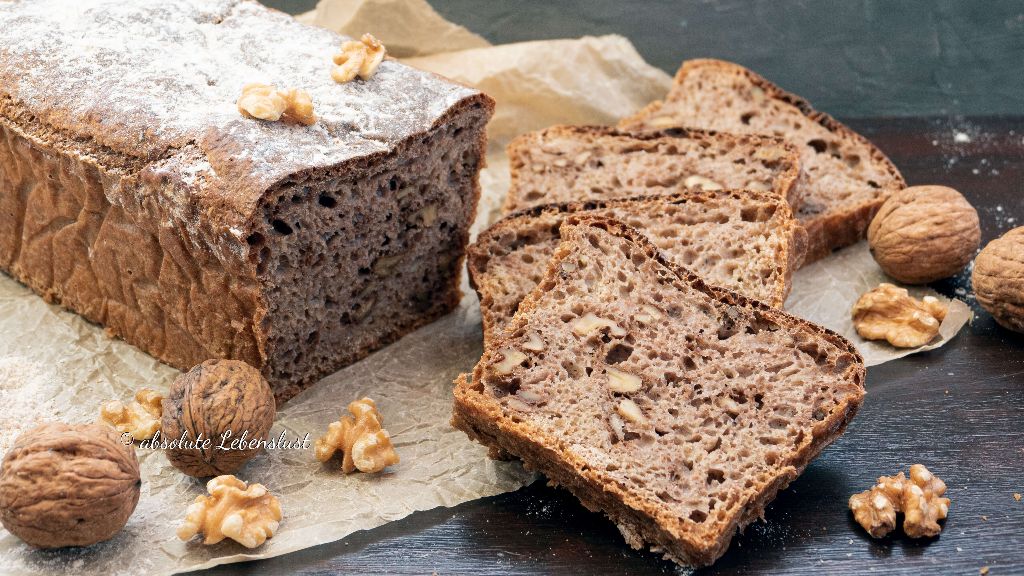 Walnussbrot Rezept | Vollkornbrot super einfach selber backen [vegan ...